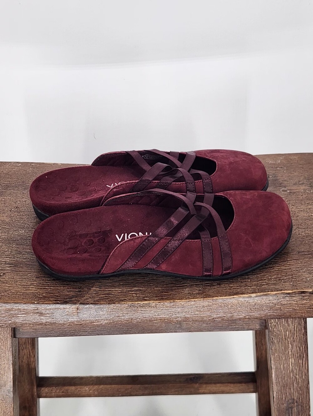 Vionic Claire Wine Suede Slip On Mary Jane Mule Size 8